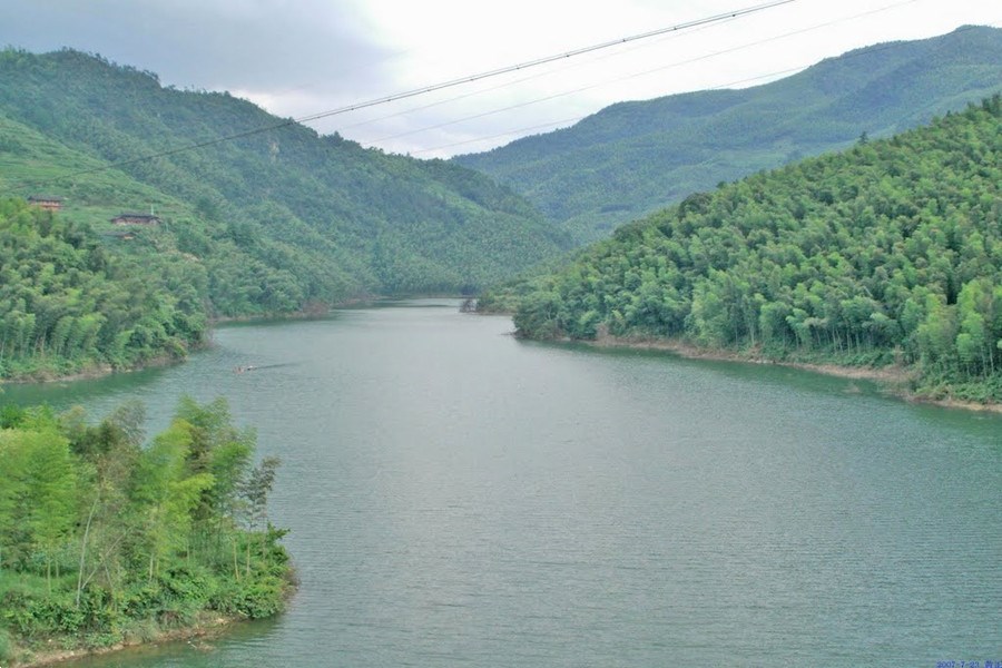 玉龙湖风景区