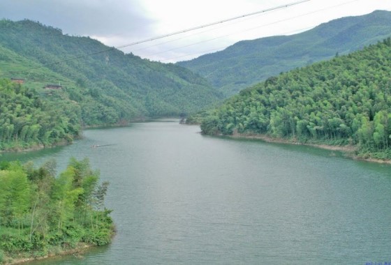 玉龙湖风景区