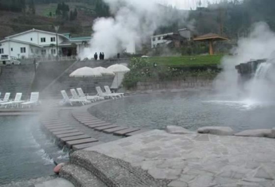 周公山天府温泉
