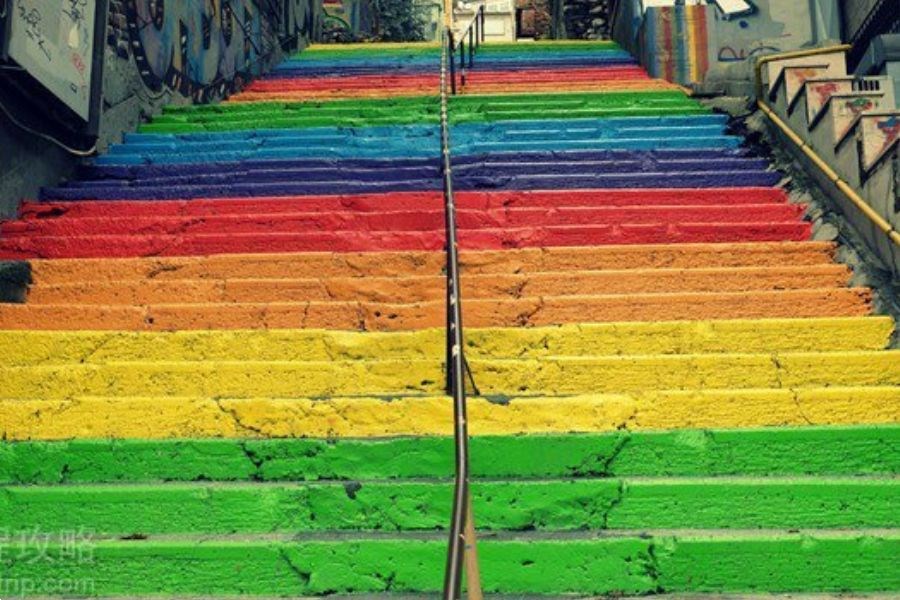 彩虹阶梯